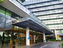 Tampines Grande (D18), Retail #581734761